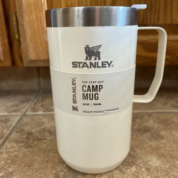 Stanley Camp Mug White 24 oz - Picture 1 of 4